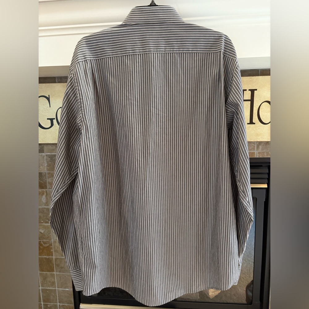 Michael Kors Men’s Striped Long Sleeve Button Shirt Size Large Extra Button EUC - Picture 3 of 11